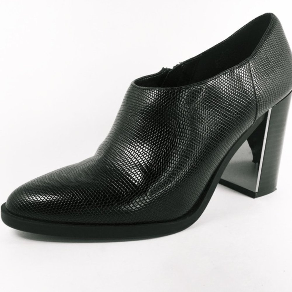 Nine West Black Vegan Leather Ankle Bootie Sz 8M